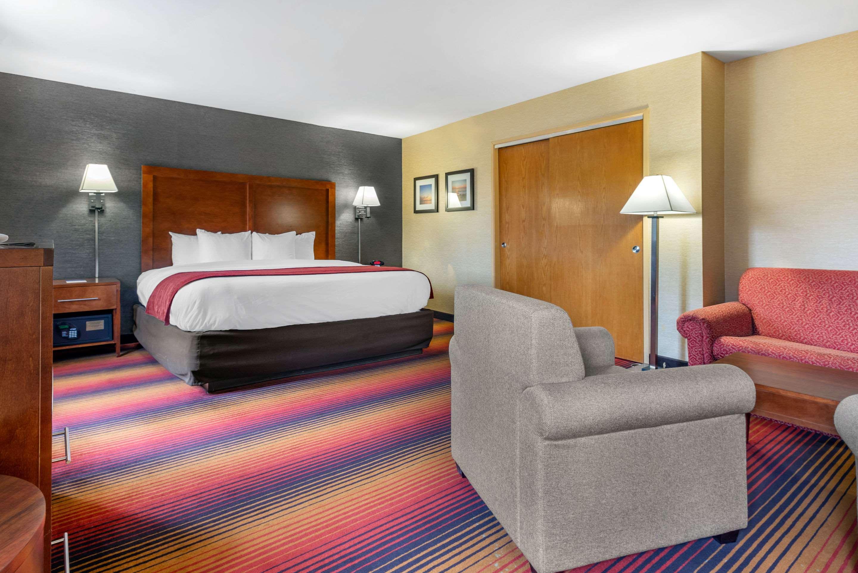 Red Roof Inn Fairfield Феърфийлд Екстериор снимка