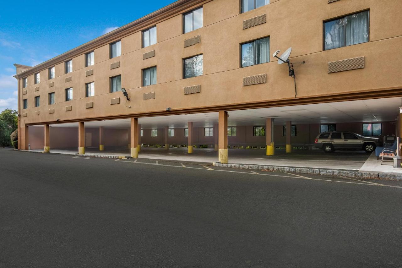 Red Roof Inn Fairfield Феърфийлд Екстериор снимка