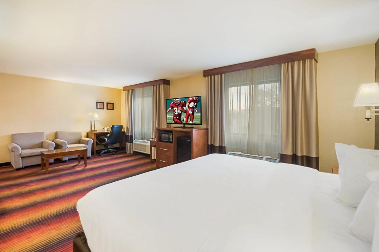 Red Roof Inn Fairfield Феърфийлд Екстериор снимка