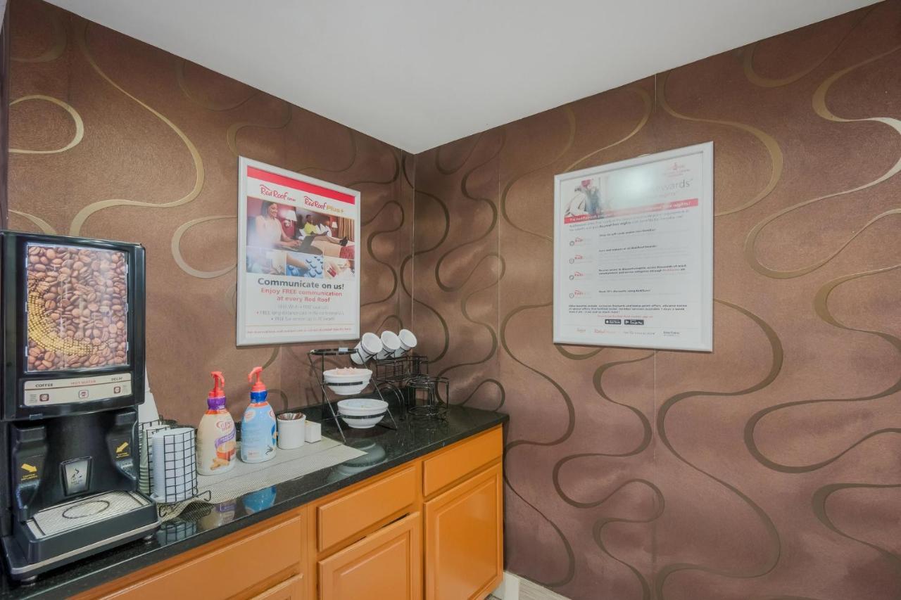 Red Roof Inn Fairfield Феърфийлд Екстериор снимка