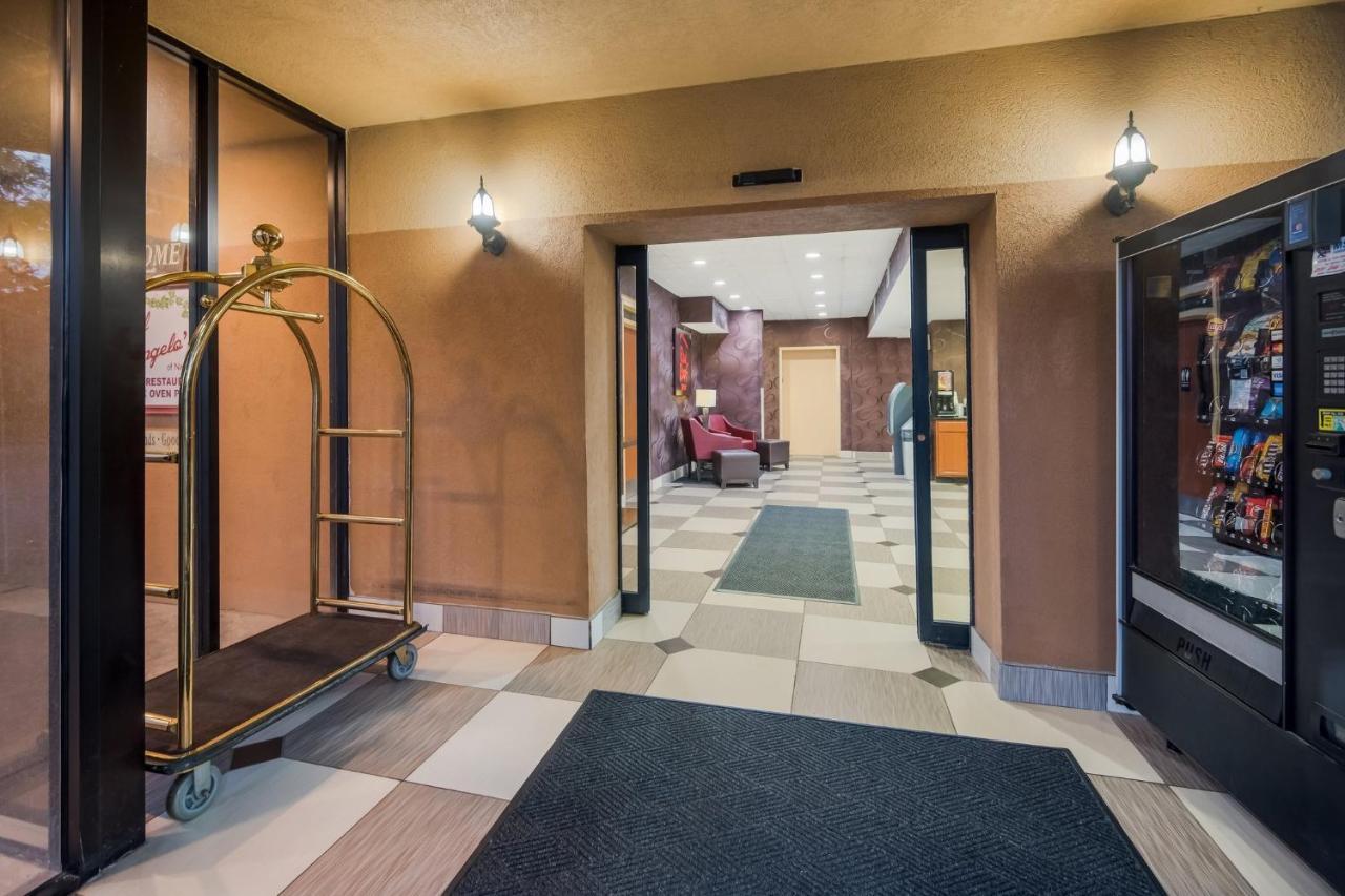 Red Roof Inn Fairfield Феърфийлд Екстериор снимка