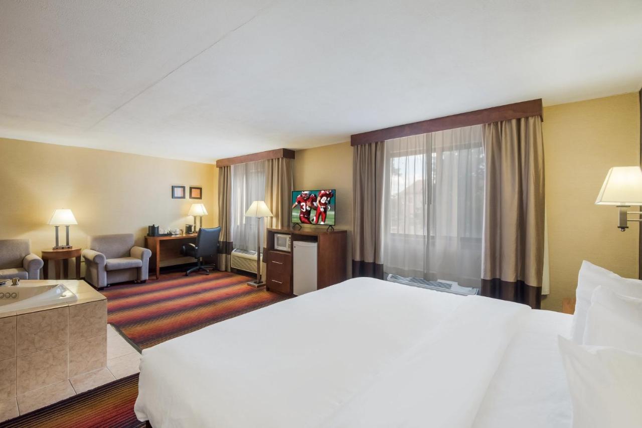 Red Roof Inn Fairfield Феърфийлд Екстериор снимка