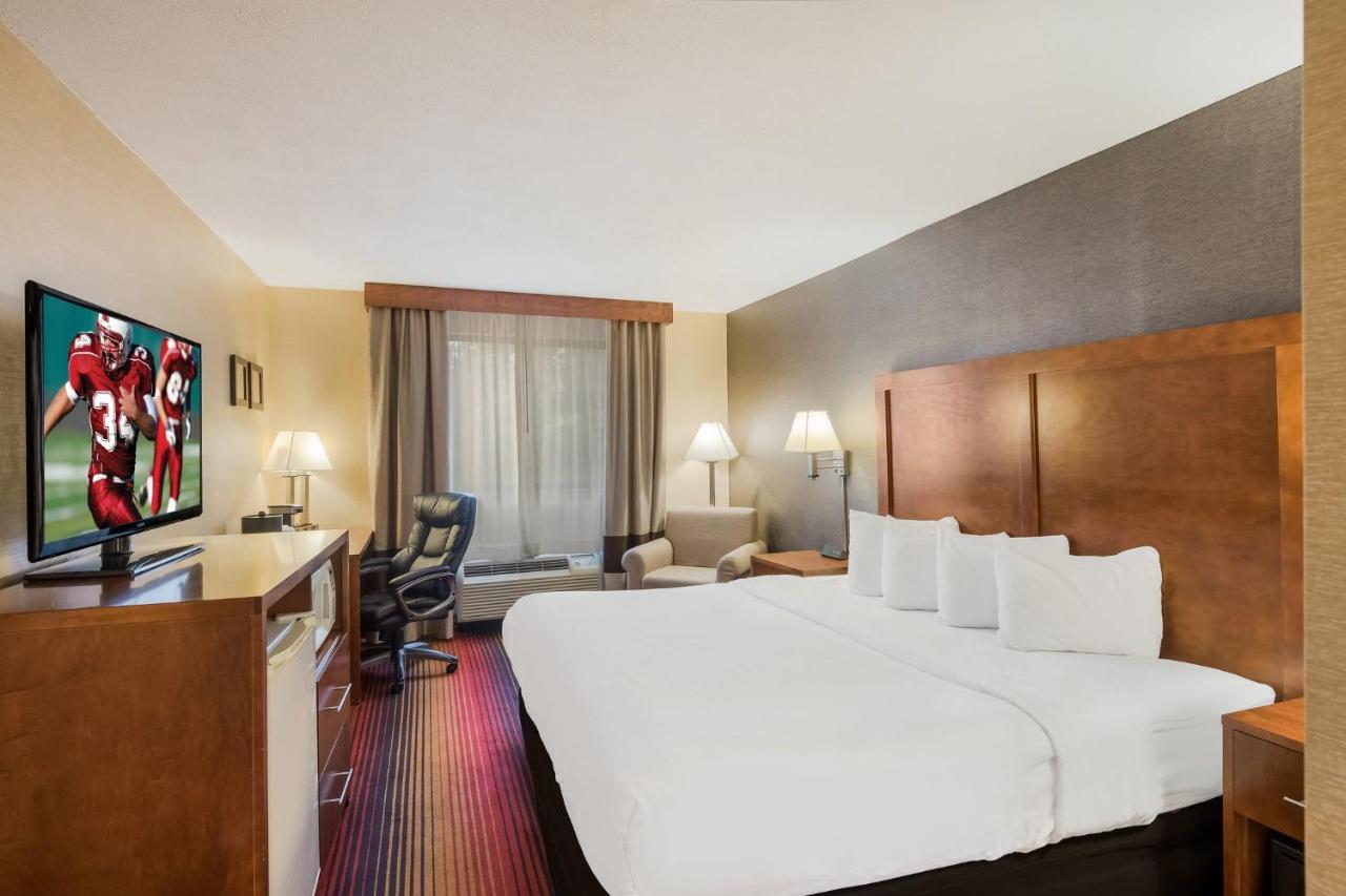 Red Roof Inn Fairfield Феърфийлд Екстериор снимка