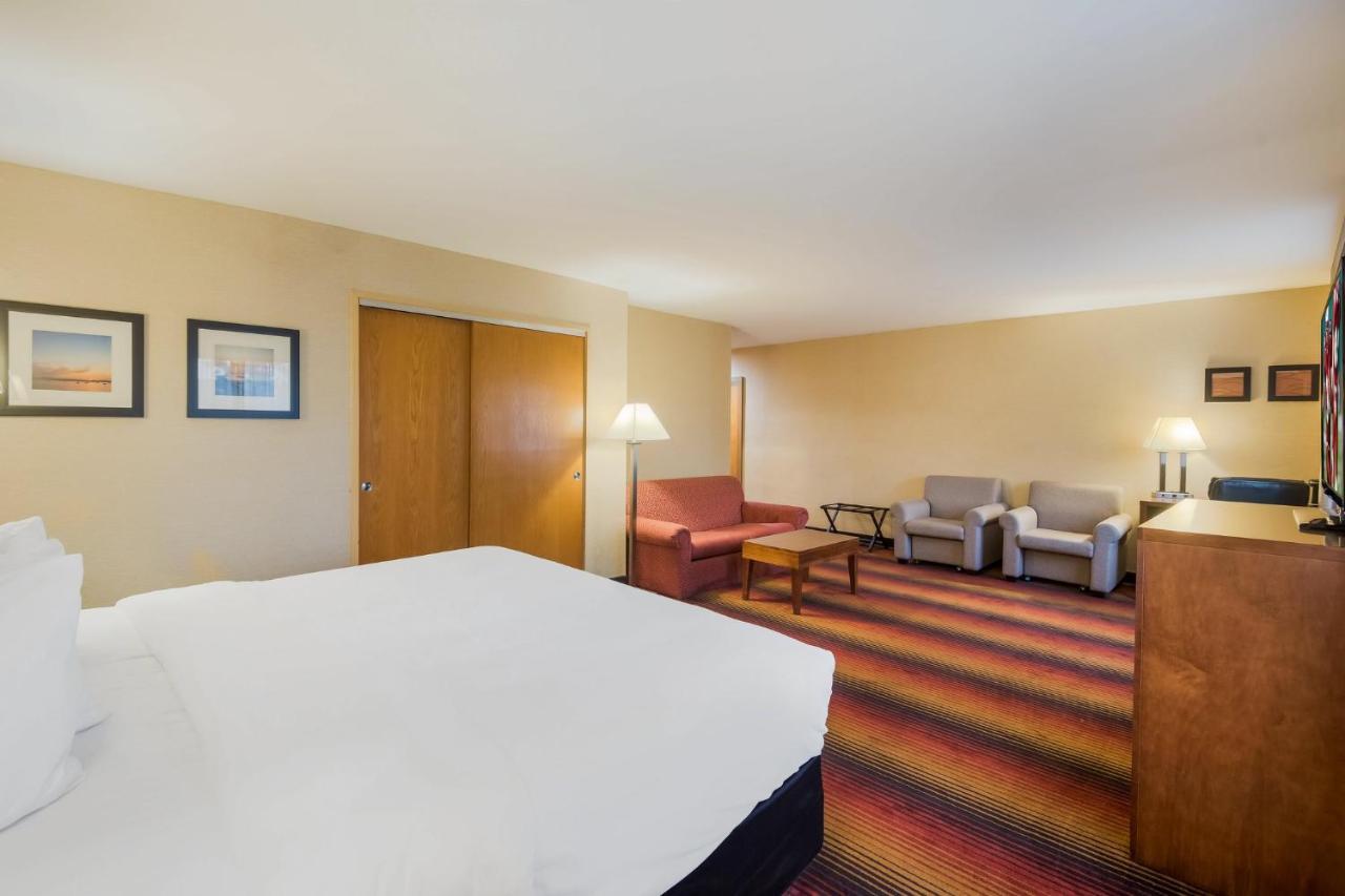 Red Roof Inn Fairfield Феърфийлд Екстериор снимка